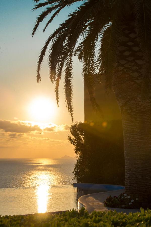Ravesi Hotel Malfa (Salina)