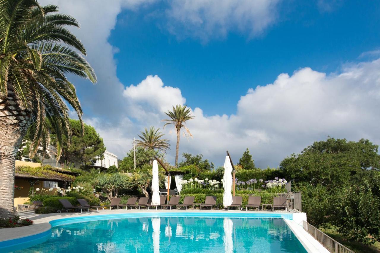 Hotel Ravesi Malfa (Salina)